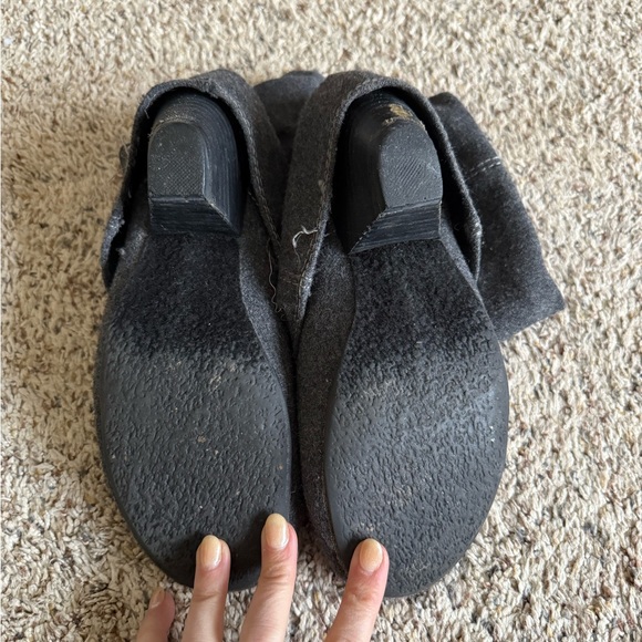 Wool- like material Boot - Picture 3 of 5